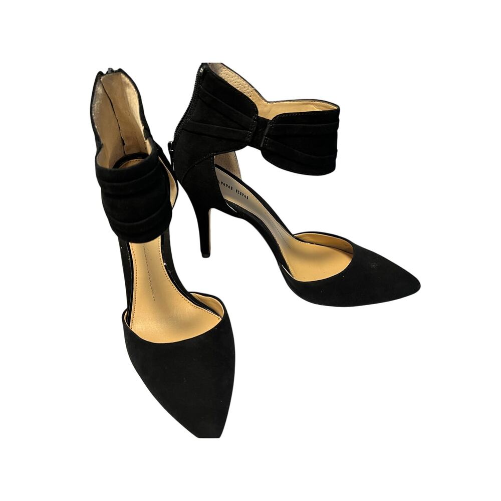 Gianni Bini Black Suede Pointed Toe Stiletto Heels Pumps Size 9 EUC